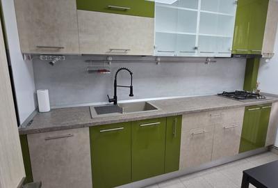 Apartament cu 2 camere semidecomandat, mobilat în Tineretului
