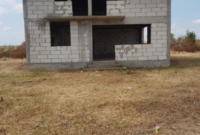 Casă cu 3 camere în Coșoveni