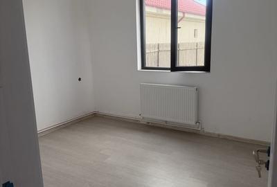 Casă cu 4 camere în Central - 6