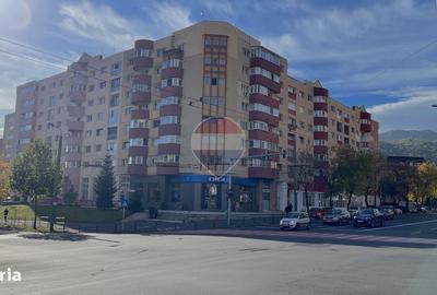 Apartament cu 2 camere decomandat în Răcădău