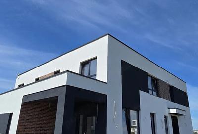 Casă cu 5 camere cu Teren 277 Mp în Torontalului - 1