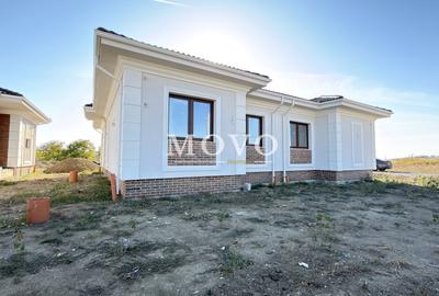 Duplex cu 3 camere cu Canalizare în Moșnița Nouă