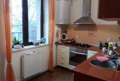 Apartament cu 2 camere decomandat în Exterior Vest