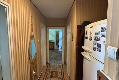 Apartament cu 3 camere nedecomandat în Tudor Vladimirescu