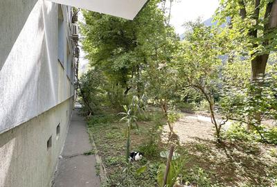 Apartament cu 4 camere decomandat, mobilat în Drumul Taberei - 33