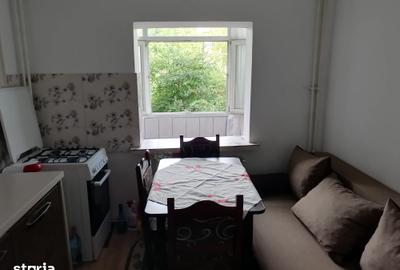 Apartament cu 2 camere decomandat în Rovine - 3