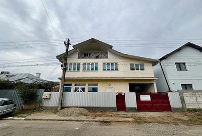 Casă cu Teren 185 Mp în Central