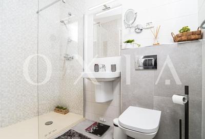 Apartament cu 4 camere semidecomandat, mobilat în Circumvalațiunii - 20
