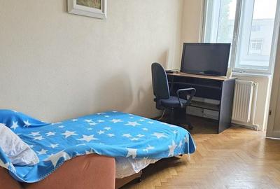 Apartament cu 3 camere decomandat, mobilat în Piața Centrală - 2