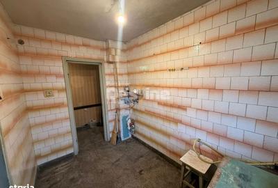 Apartament cu 3 camere în Ciupercenii Noi - 1