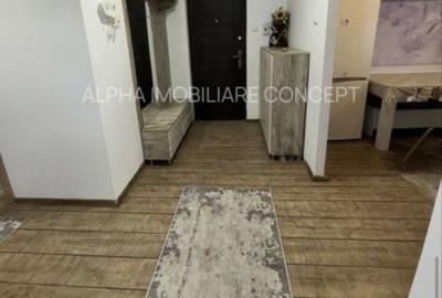 Apartament cu 3 camere decomandat în Exterior Vest