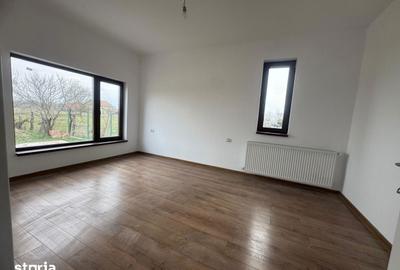 Casă cu 3 camere cu Teren 715 Mp în Chevereșu Mare - 7
