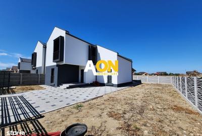 Casă cu 4 camere în Oarda
