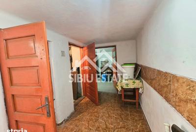 Casă cu 5 camere cu Teren 198 Mp în Central
