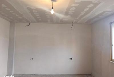 Casă cu 4 camere cu Garaj în Sântana de Mureș - 2
