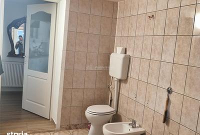 Casă cu 3 camere cu Teren 300 Mp în Muncitoresc