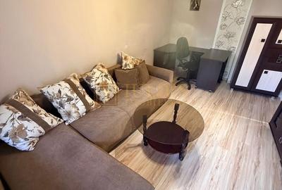 Apartament cu 3 camere decomandat, mobilat în Complex Studențesc