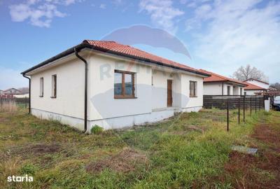 Casă cu 4 camere cu Teren 330 Mp în Stupini - 8