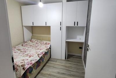 Apartament cu 3 camere semidecomandat, mobilat în Florești - 6