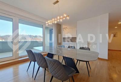 Apartament cu 3 camere semidecomandat, mobilat în Central - 1