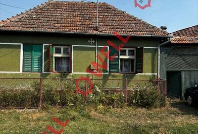 Casă cu 2 camere în Dacia