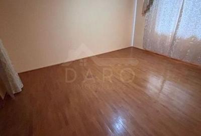 Casă cu 4 camere cu Teren 630 Mp în Sângeorgiu de Mureș