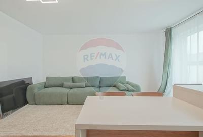 Apartament cu 4 camere decomandat, mobilat în Tractorul - 21