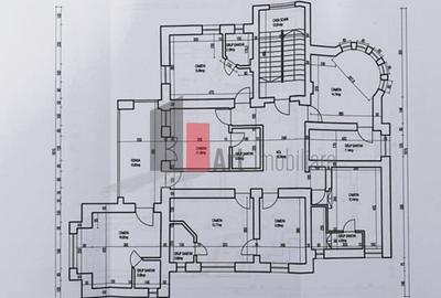 Casă cu 14 camere în Central