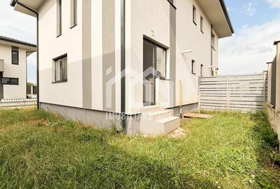 Duplex cu 3 camere cu Canalizare în Jucu de Mijloc - 9