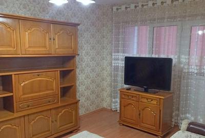 Apartament cu 2 camere decomandat în Micro 18