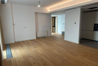 Apartament cu 3 camere semidecomandat, mobilat în Eminescu