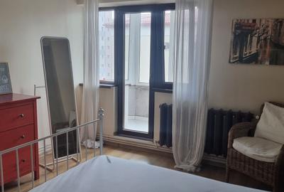 Apartament cu 2 camere decomandat în Central - 2