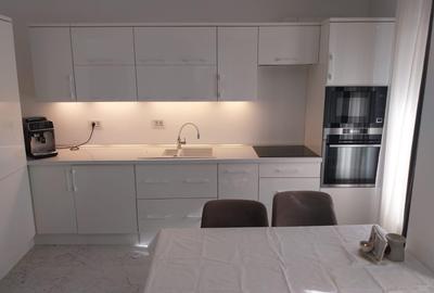 Apartament cu 3 camere decomandat, mobilat în Central - 13