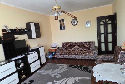 Apartament cu 3 camere decomandat, mobilat în Exterior Vest - 3
