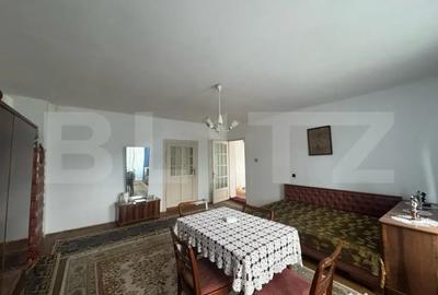 Casă cu 3 camere cu Teren 3340 Mp în Central