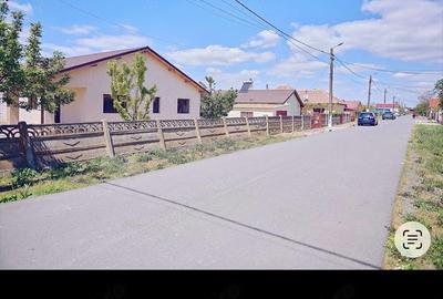 Casă cu Teren 400 Mp în Corbu - 3