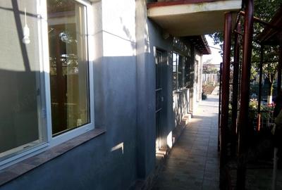 Casă cu 4 camere cu Teren 900 Mp în Vânători - 3