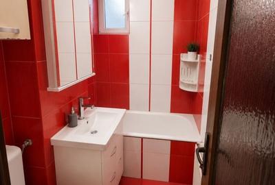 Apartament cu 3 camere decomandat în Someș - 1