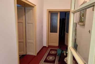 Casă cu 4 camere în Central - 6