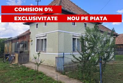 Casă individuală cu 2 camere cu Canalizare în Sărmașu