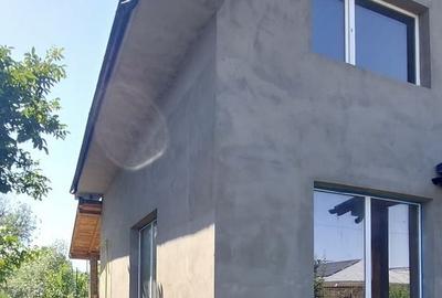 Casă cu 6 camere cu Teren 560 Mp în Central - 2