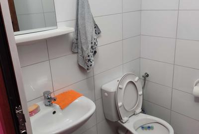 Apartament cu 2 camere semidecomandat în Petros