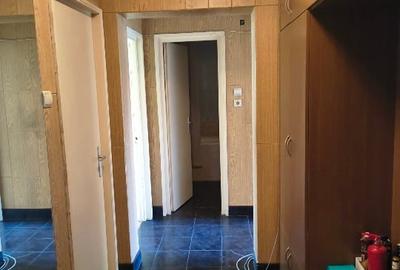 Apartament cu 4 camere decomandat în Săsar