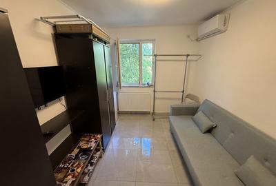Garsonieră în CET - 5