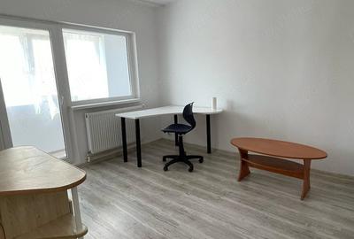 Garsonieră decomandată în Micro 15 - 2