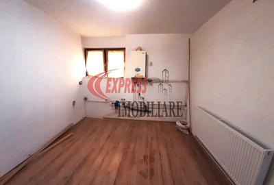 Garsonieră semidecomandată în Banu Manta
