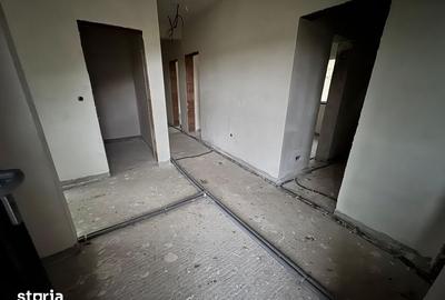 Casă cu 4 camere cu Teren 2997 Mp în Baciu