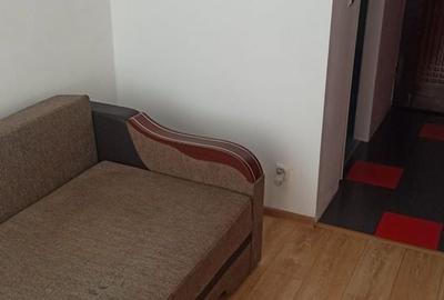 Garsonieră în Micro 17