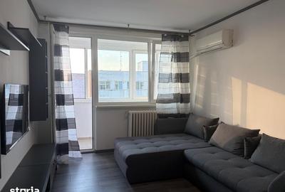 Apartament cu 2 camere semidecomandat în Berceni
