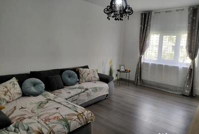 Apartament cu 2 camere decomandat în Mazepa 2